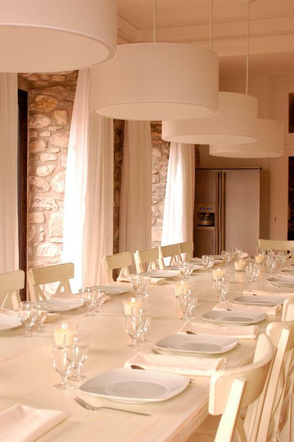 El Castell De La Pobla De Lillet (Adults Only) Villa Exterior photo