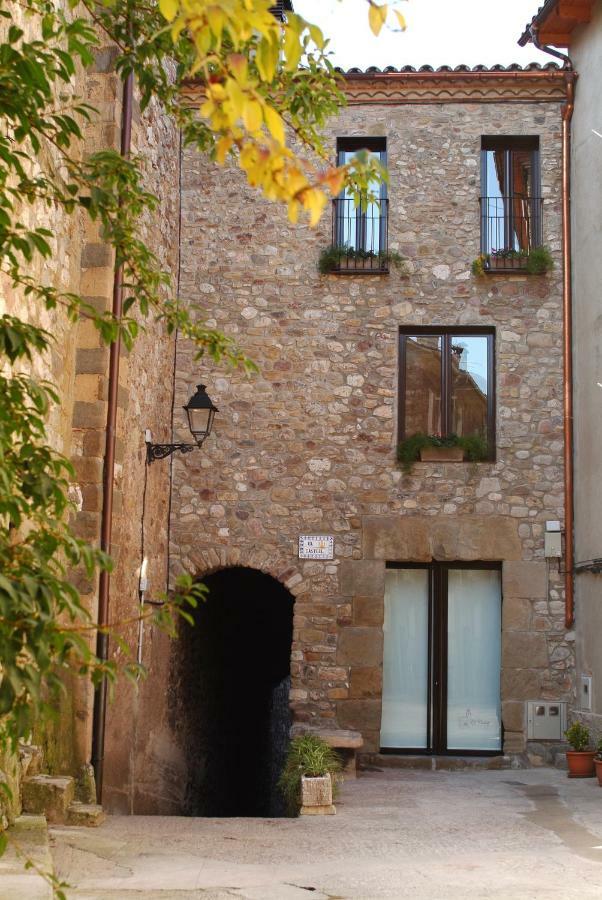 El Castell De La Pobla De Lillet (Adults Only) Villa Exterior photo